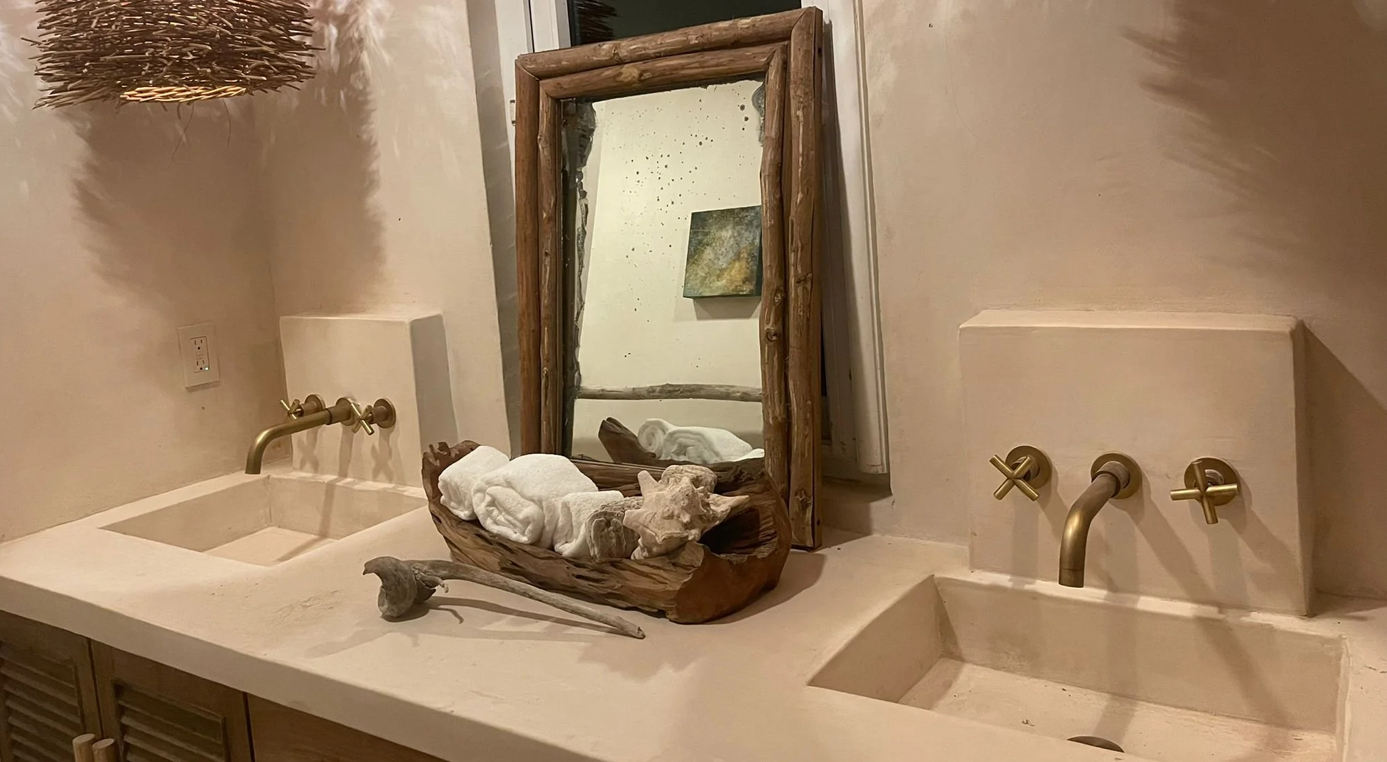 Housekeeping and concierge